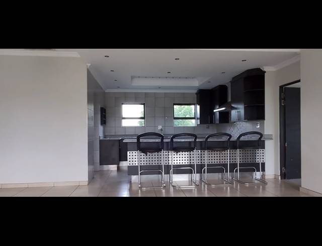 5 BEDROOM HOUSE FOR SALE IN BLUE SADDLE RANCHES